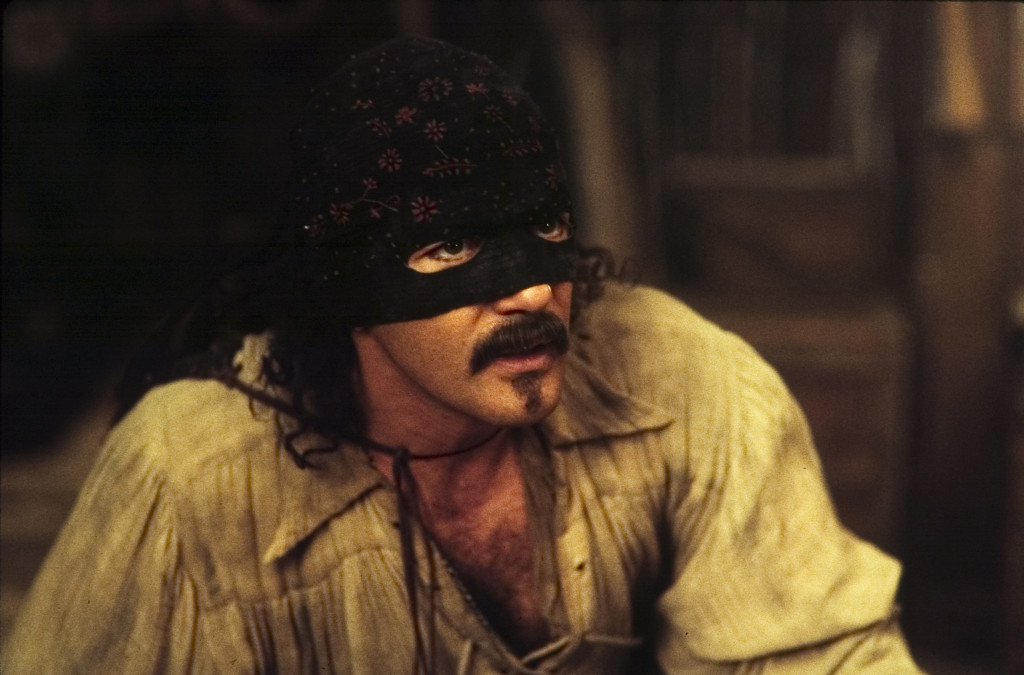 зорро. маска зорро имя актера 6. маска зорро фильм 1998. маска зорро имя актера 6. энтони хопкинс зорро.